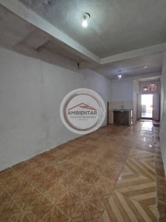 Otima casa de andar grande no Centro