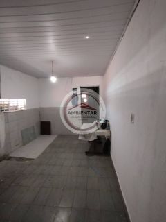 Otima casa de andar grande no Centro