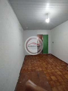 Otima casa de andar grande no Centro