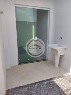 Residencial de 2 andares com 4 casas na Coroa do meio