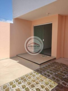 Residencial de 2 andares com 4 casas na Coroa do meio