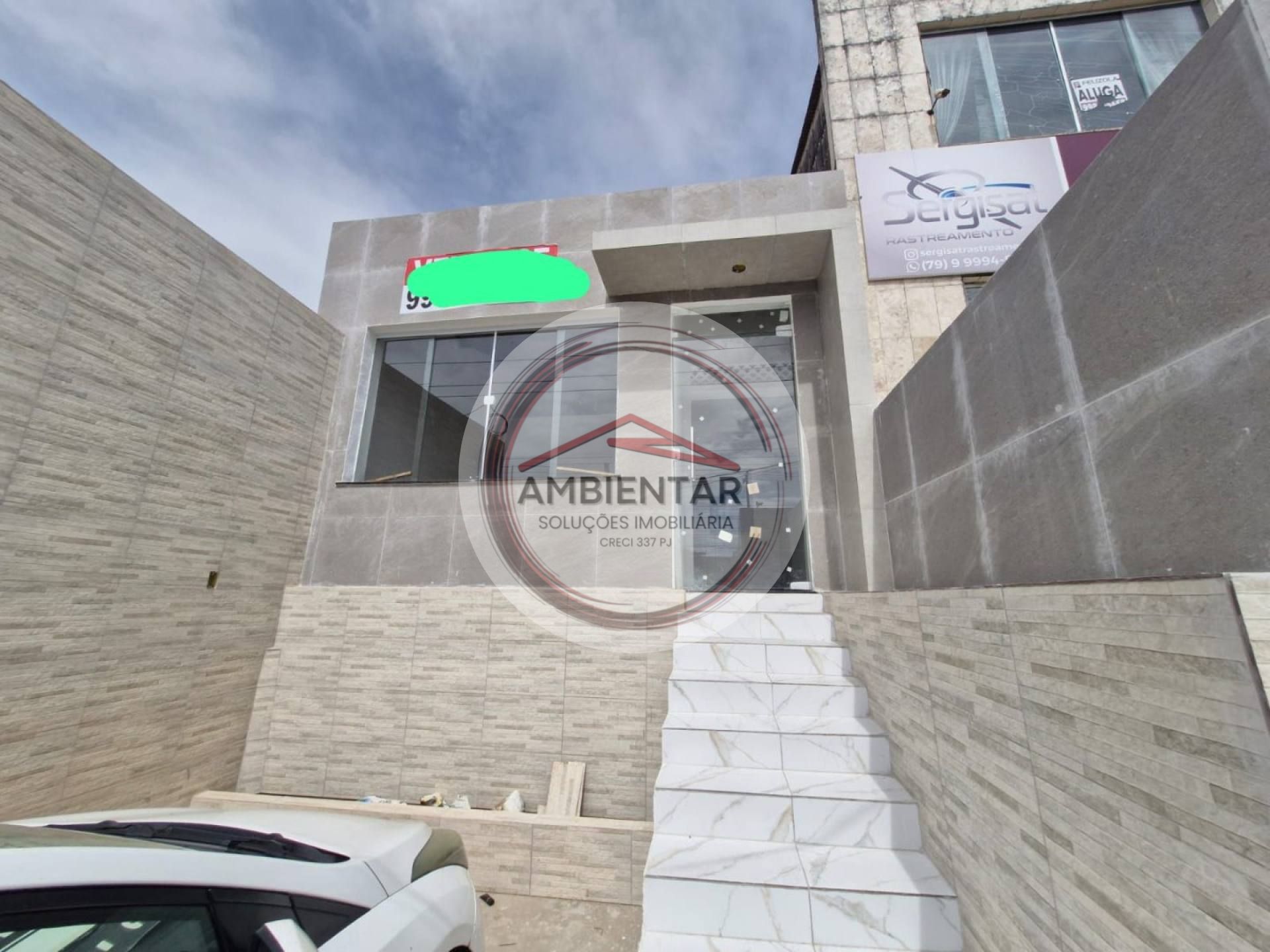 CASA À VENDA NO CENTRO, ÓTIMA LOCALIZAÇÃO