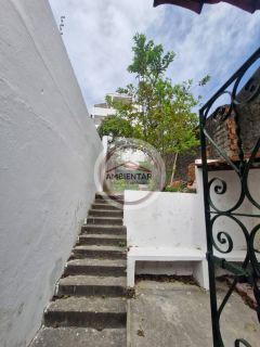 CASA À VENDA NO CENTRO, ÓTIMA LOCALIZAÇÃO