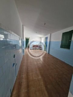 CASA À VENDA NO CENTRO, ÓTIMA LOCALIZAÇÃO