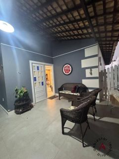Linda casa de cond. no B. Aeroporto