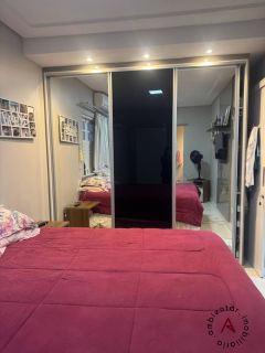 Linda casa de cond. no B. Aeroporto