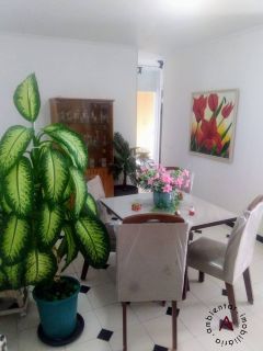 Vendo Apt enfrente ao Assaí na  AV. Adélia franco