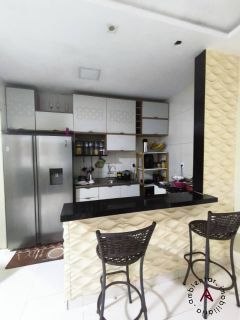 Vendo ótima casa no Conj.Padre Pedro/ Santa Maria