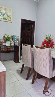 Vendo ou Troco casa no conj. Castelo Branco