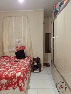Vendo ou Troco casa no conj. Castelo Branco