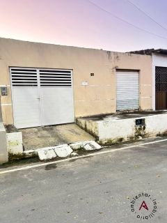 Casa à venda no Albano Franco.. Oportunidade