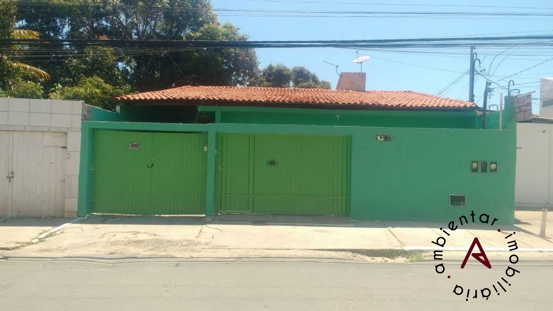 Vendo excelentes casas na Coroa do Meio