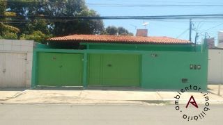 Vendo excelentes casas na Coroa do Meio
