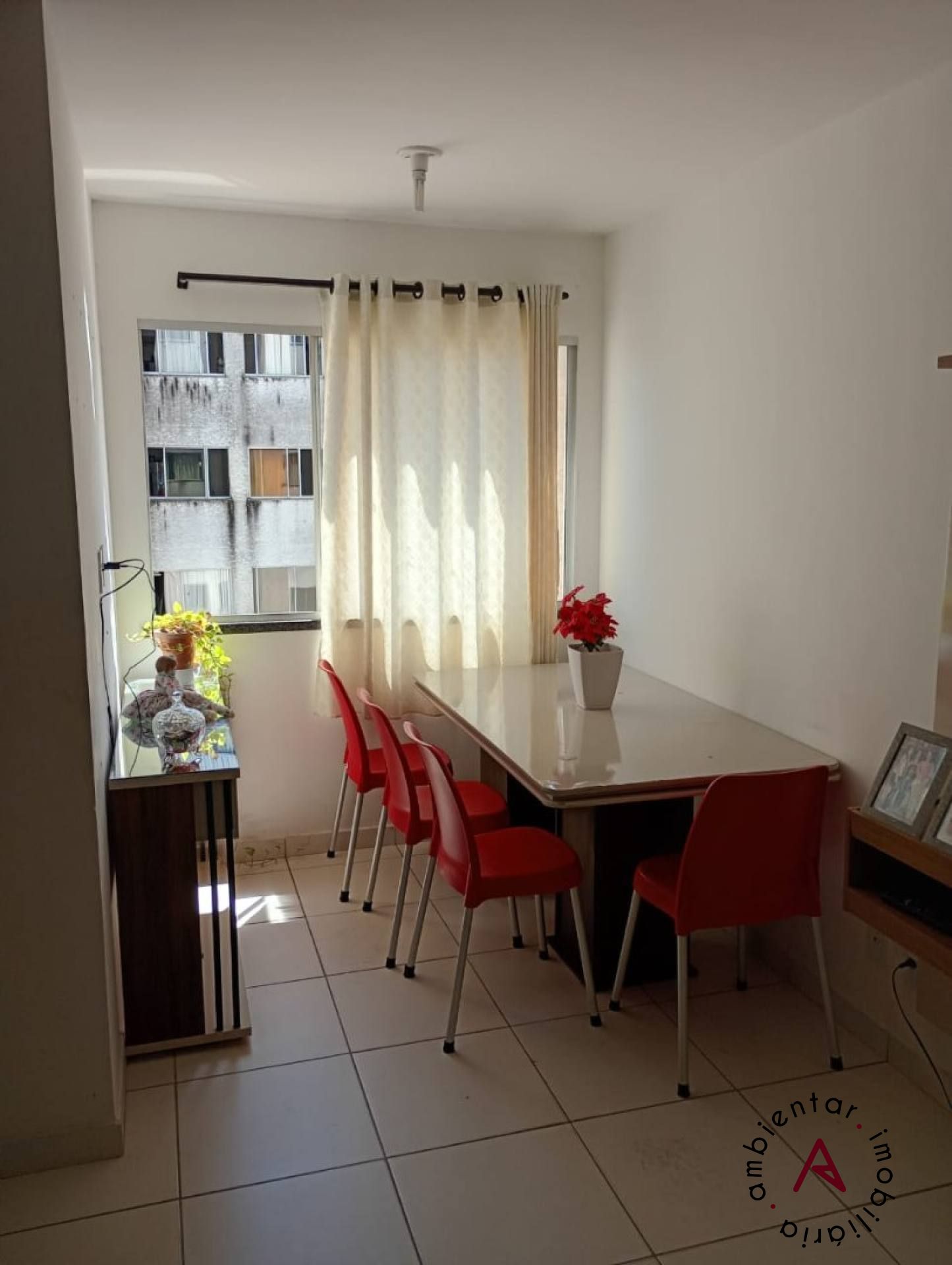 Vendo ótimo Apart. no Condomínio Moradas do Santo Antônio