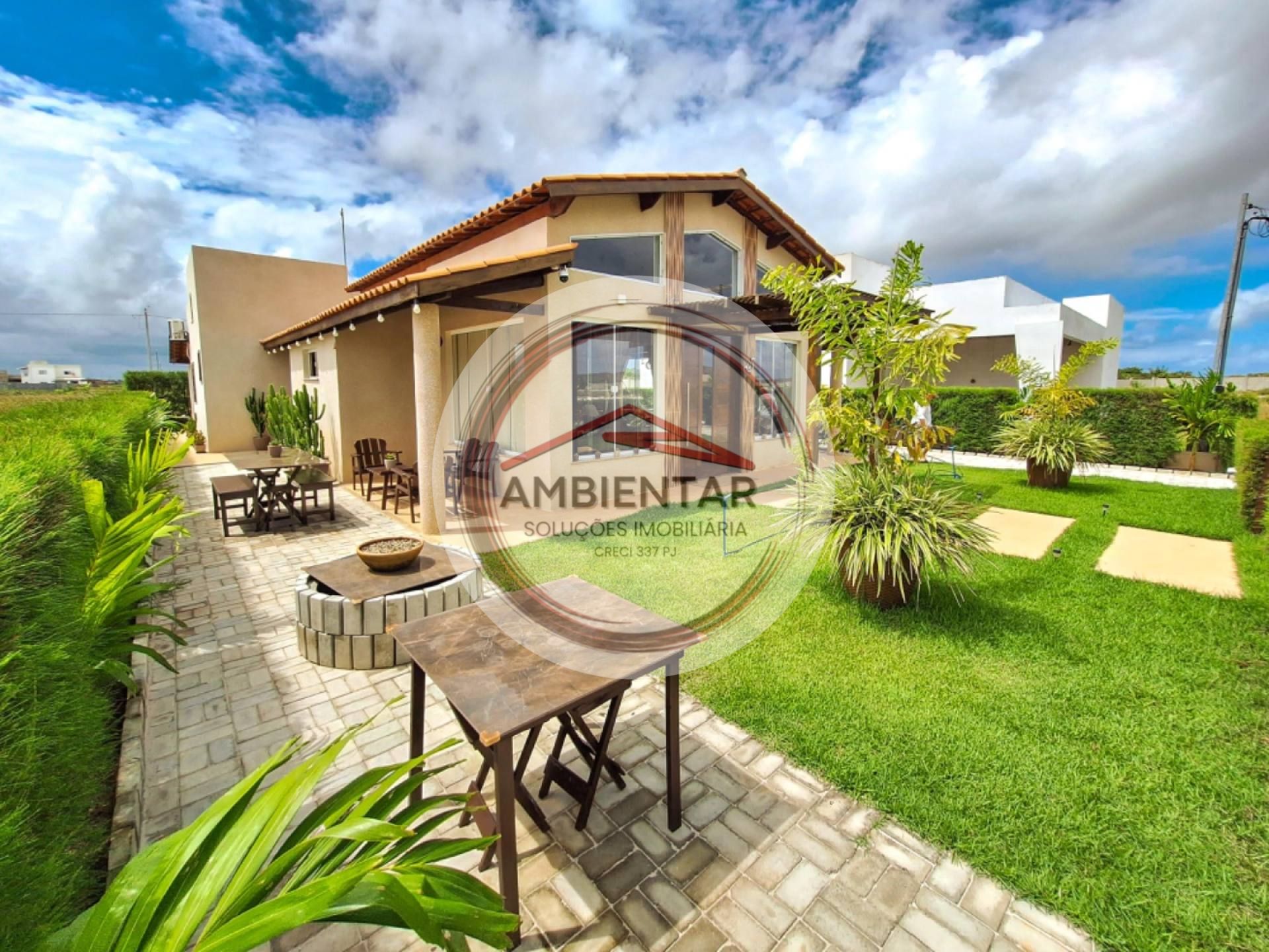 Casa de Condomínio Para Vender com 3 quartos 3 suítes no bairro Caueira em Itaporanga Dajuda