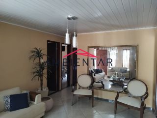 Casa Para Vender com 3 quartos no bairro Santa Lúcia em Aracaju