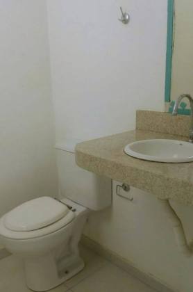 Casa estilo sobrado com 2 dormitórios suítes, no bairro Espírito Santo.