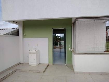 Casa estilo sobrado com 2 dormitórios suítes, no bairro Espírito Santo.