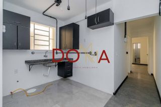 Vende apartamento com 46m², 2 dormitórios, 1 vaga, no Bairro Bom fim, Porto Alegre.