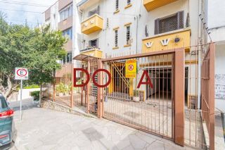 Vende apartamento com 46m², 2 dormitórios, 1 vaga, no Bairro Bom fim, Porto Alegre.