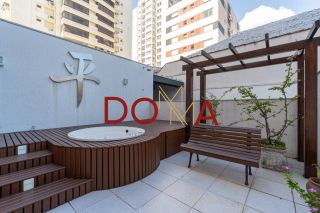 Apartamento com 60m², 2 dormitórios, vaga dupla, Bairro Menino Deus, Porto Alegre.