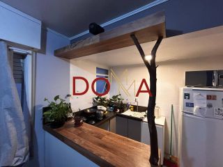 Vende Apartamento JK com 28m², Centro, Porto Alegre.