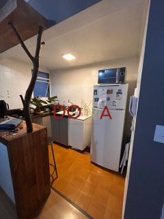 Vende Apartamento JK com 28m², Centro, Porto Alegre.