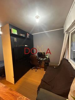 Vende Apartamento JK com 28m², Centro, Porto Alegre.
