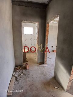 Vende Casa com 71m². 2 dormitórios, Barra Valha, Santa Catarina.