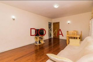 Vende Apartamento com 88m², 2 dormitórios, 1 vaga, Bairro Medianeira, Porto Alegre.