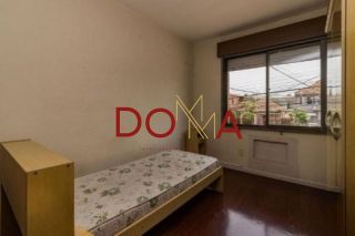 Vende Apartamento com 88m², 2 dormitórios, 1 vaga, Bairro Medianeira, Porto Alegre.