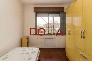 Vende Apartamento com 88m², 2 dormitórios, 1 vaga, Bairro Medianeira, Porto Alegre.