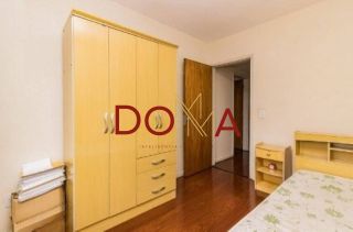 Vende Apartamento com 88m², 2 dormitórios, 1 vaga, Bairro Medianeira, Porto Alegre.