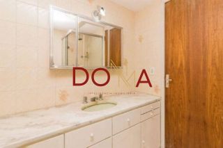 Vende Apartamento com 88m², 2 dormitórios, 1 vaga, Bairro Medianeira, Porto Alegre.