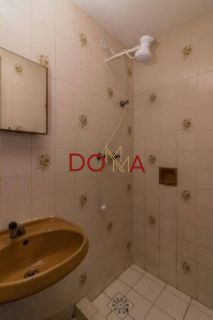Vende Apartamento com 88m², 2 dormitórios, 1 vaga, Bairro Medianeira, Porto Alegre.
