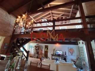 Vende Casa com 4 dormitórios, 2 suítes, 3 vagas, Imbé/RS
