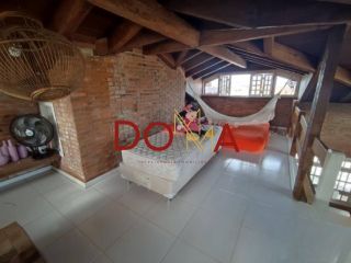 Vende Casa com 4 dormitórios, 2 suítes, 3 vagas, Imbé/RS