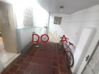 Vende Apartamento com 57m², 2 dormitórios, Cidade Baixa, Porto Alegre.