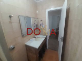 Vende Apartamento com 57m², 2 dormitórios, Cidade Baixa, Porto Alegre.