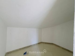 Casa de Alto Padrão no Condomínio Portugal. More na melhor localização do Parque das Laranjeiras, a poucos Minutos da Nilton Lins.