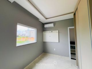 Exclusividade e Conforto no CONDOMINIO MORADA DOS PASSAROS – Casa na Ponta Negra: