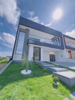 CASA CONDOMINIO PASSAREDO, MODERNA E FINO ACABAMENTO .