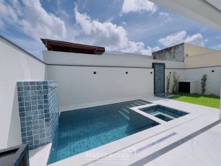 CASA CONDOMINIO PASSAREDO, MODERNA E FINO ACABAMENTO .