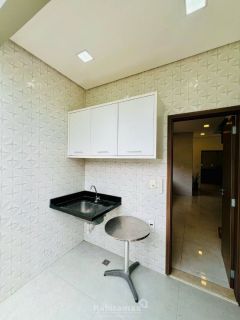 Viva com Estilo e Conforto na Ponta Negra – Casa Moderna com energia solar no Morada dos Pássaros.
