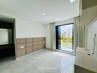 Viva com Estilo e Conforto na Ponta Negra – Casa Moderna com energia solar no Morada dos Pássaros.