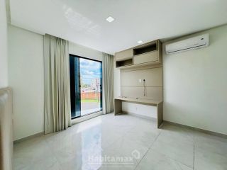 Viva com Estilo e Conforto na Ponta Negra – Casa Moderna com energia solar no Morada dos Pássaros.