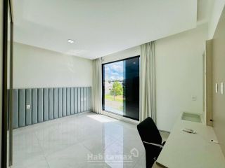 Viva com Estilo e Conforto na Ponta Negra – Casa Moderna com energia solar no Morada dos Pássaros.