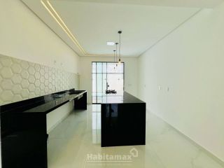 BELO IMOVÉL DE FINO ACABAMENTO VILLA SUIÇA
