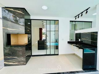BELO IMOVÉL DE FINO ACABAMENTO VILLA SUIÇA