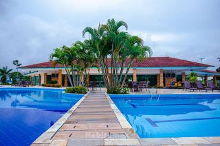 Construa a casa dos seus sonhos nesse lote de esquina no Condomínio Residencial Praia dos Passarinhos.